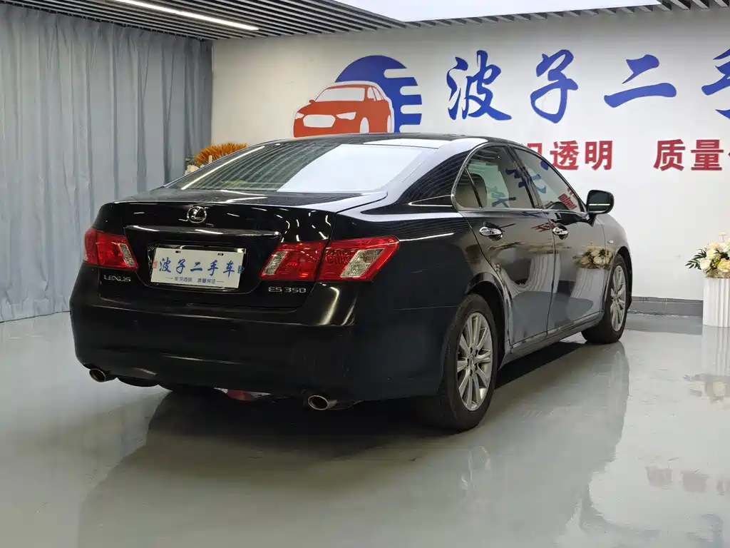 Lexus ES — миниатюра 21