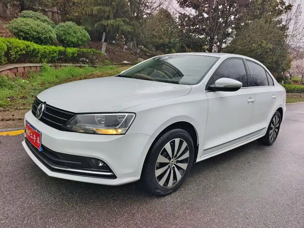 Volkswagen Sagitar 2019