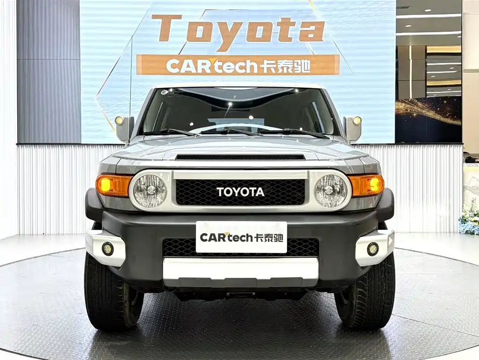 Toyota FJ Cruiser FJ 2019 4.0L AT