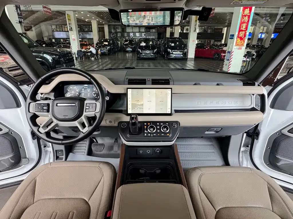 Land Rover Defender — миниатюра 17