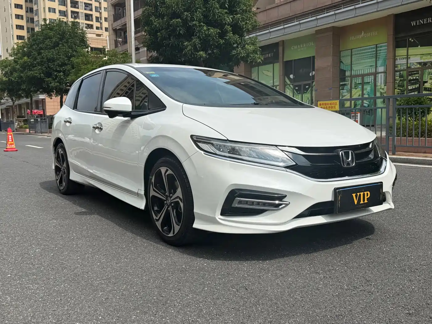 Honda Jade
