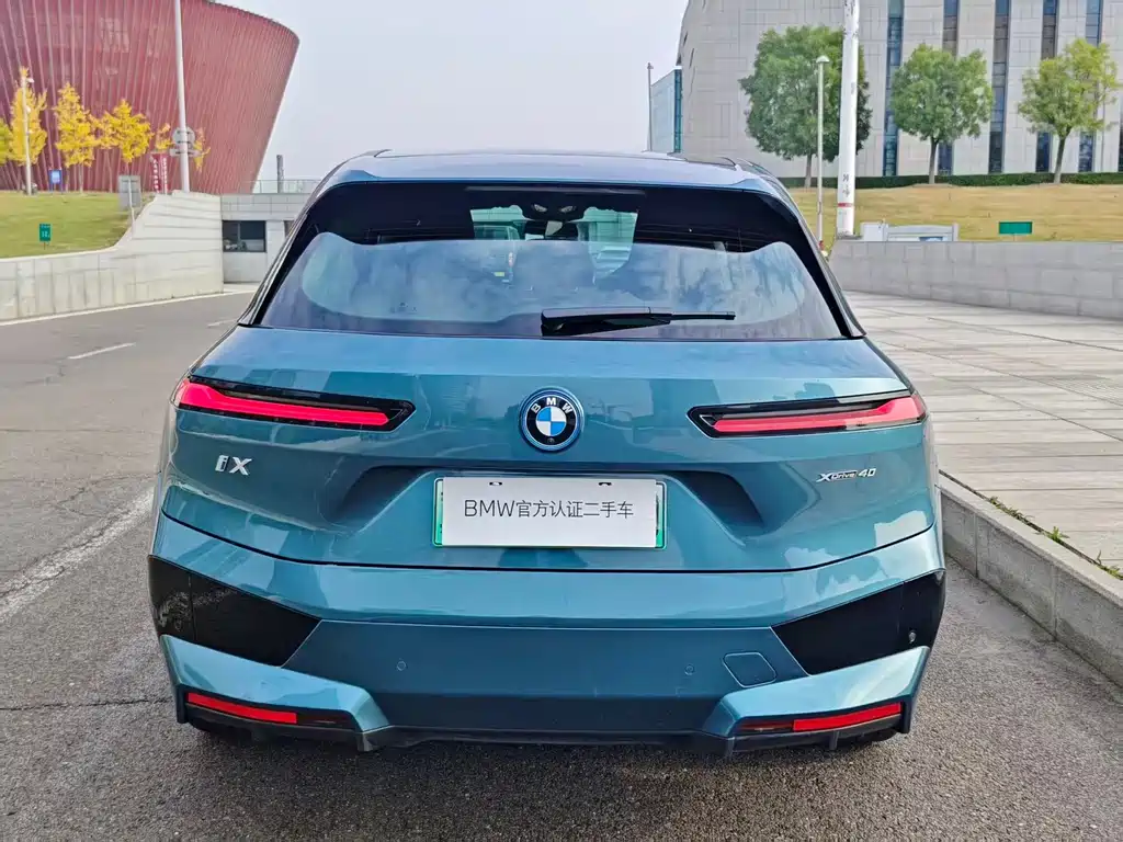 BMW iX — миниатюра 18