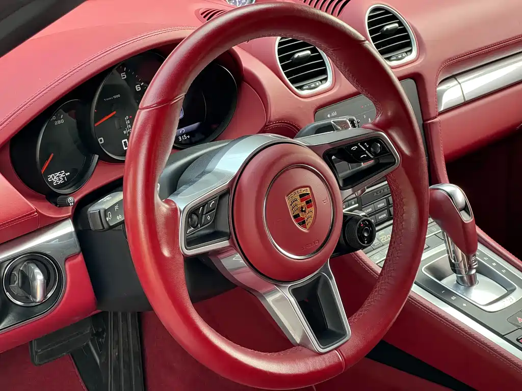 Porsche 718 2022 Boxster 2.0T