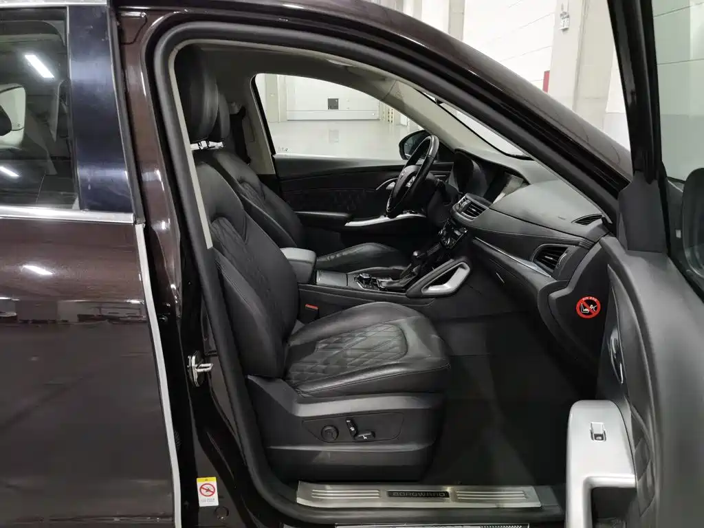 Borgward BX7 — миниатюра 23