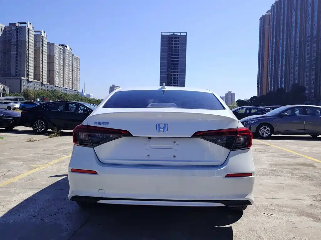 Honda Civic — миниатюра 8