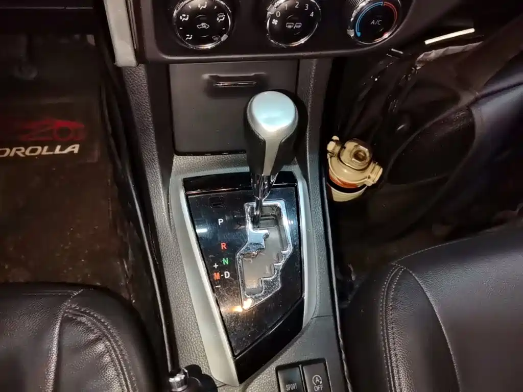 Toyota Corolla — миниатюра 14