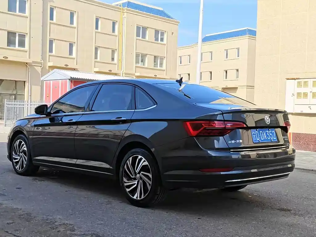 Volkswagen Sagitar — миниатюра 9
