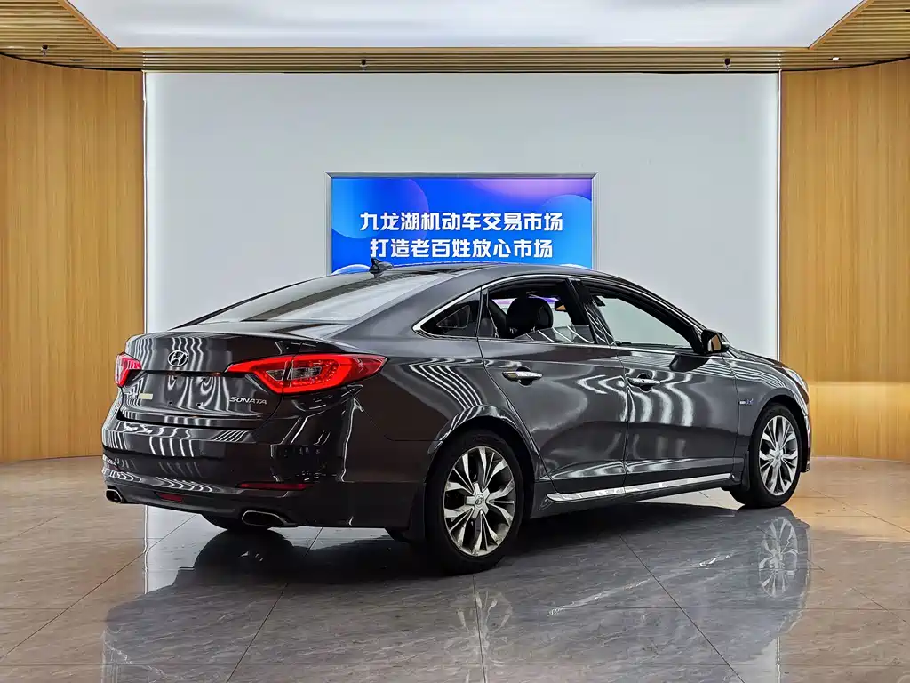 Hyundai Sonata — миниатюра 5