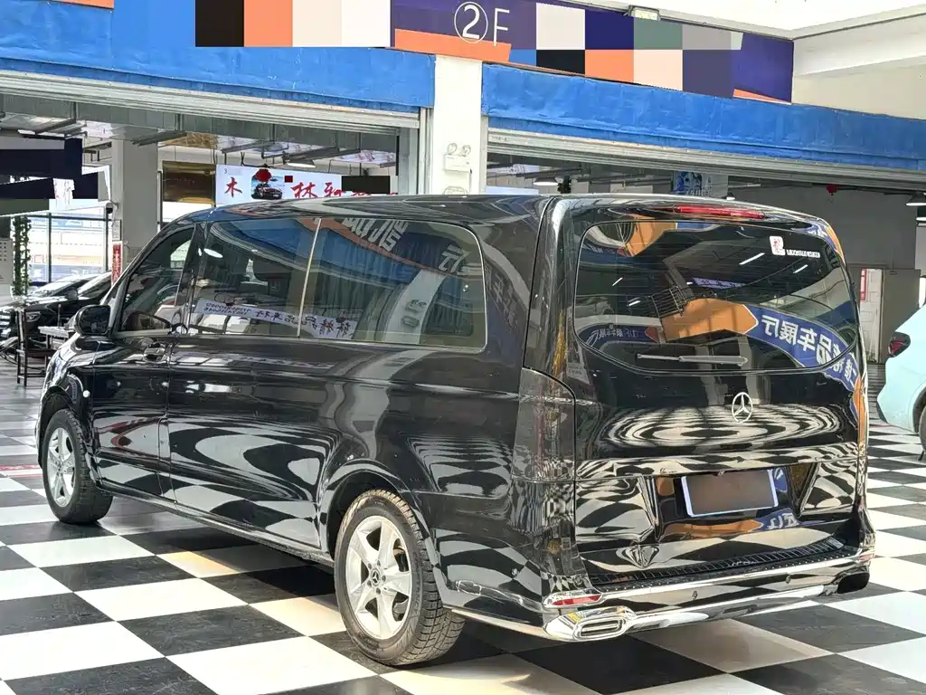 Mercedes-Benz Vito — миниатюра 16