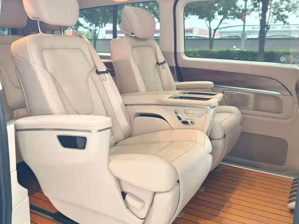 Mercedes-Benz V-Class — миниатюра 8