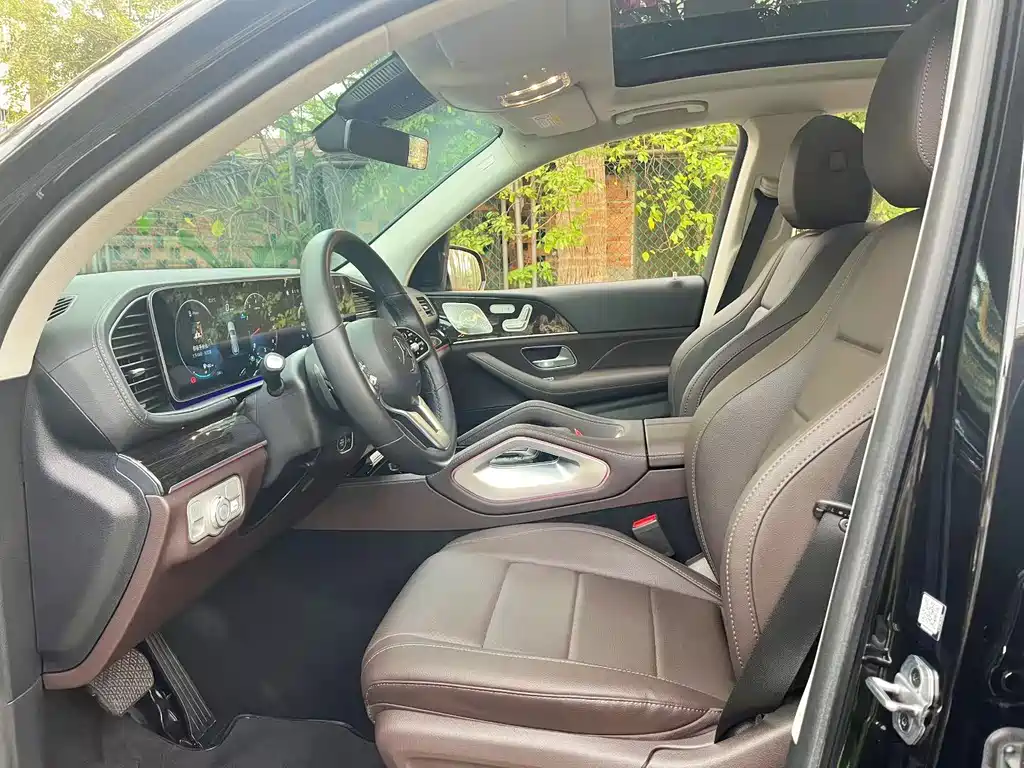 Mercedes-Benz GLE (Import) — миниатюра 5