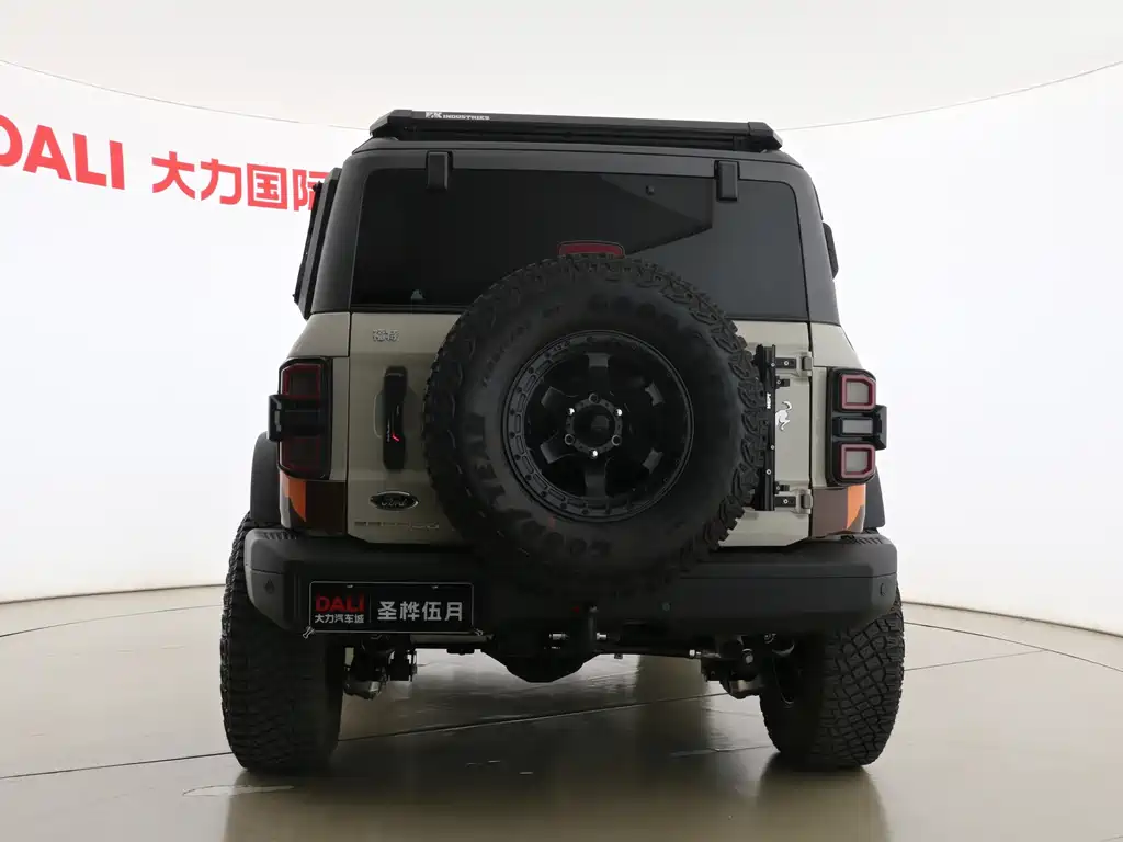 Ford Bronco — миниатюра 13
