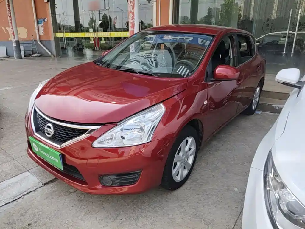 Nissan Tiida — миниатюра 2