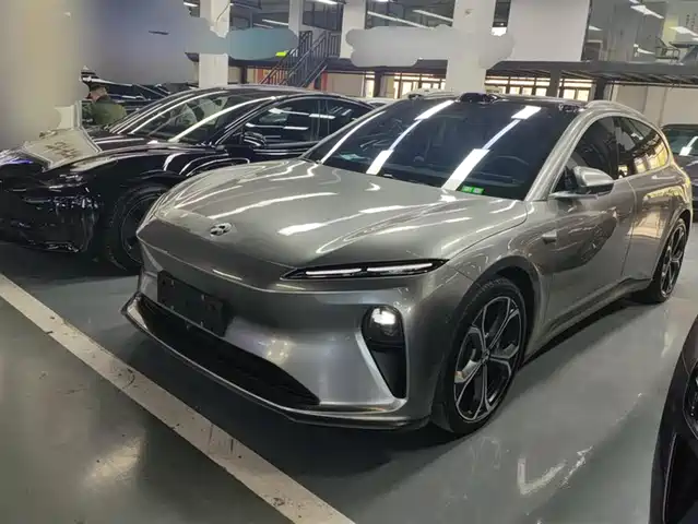 NIO NIO ET5T 2024