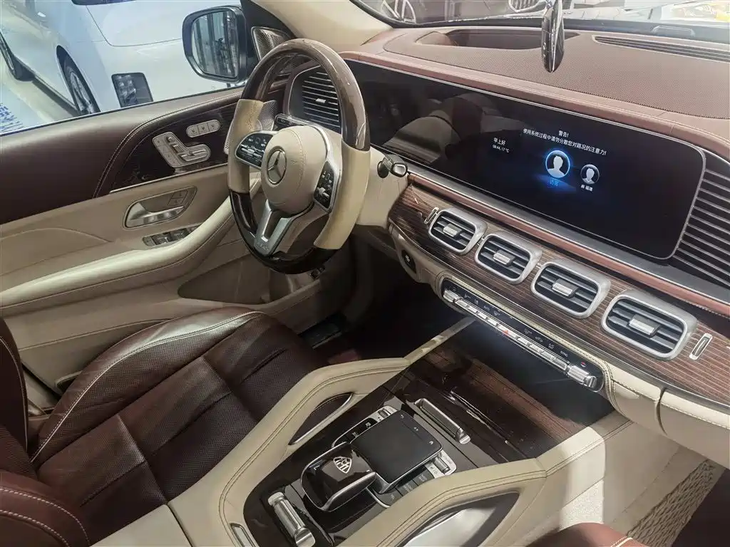 MERCEDES-BENZ MAYBACH GLS