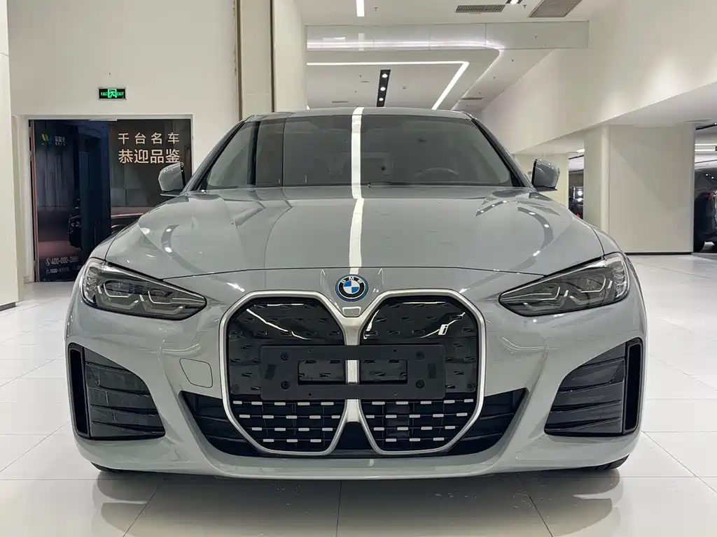 BMW i4 — миниатюра 2