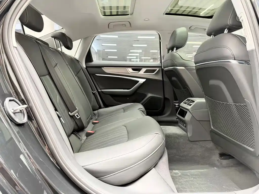 Audi A6L — миниатюра 25