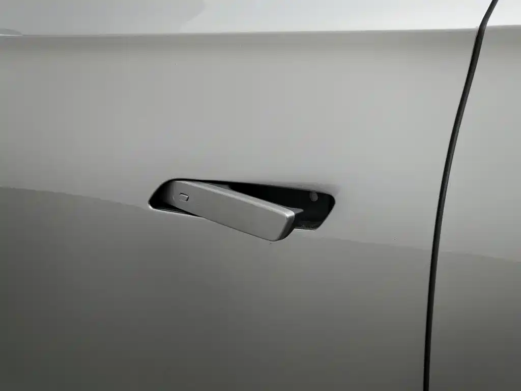 Roewe RX5 — миниатюра 18