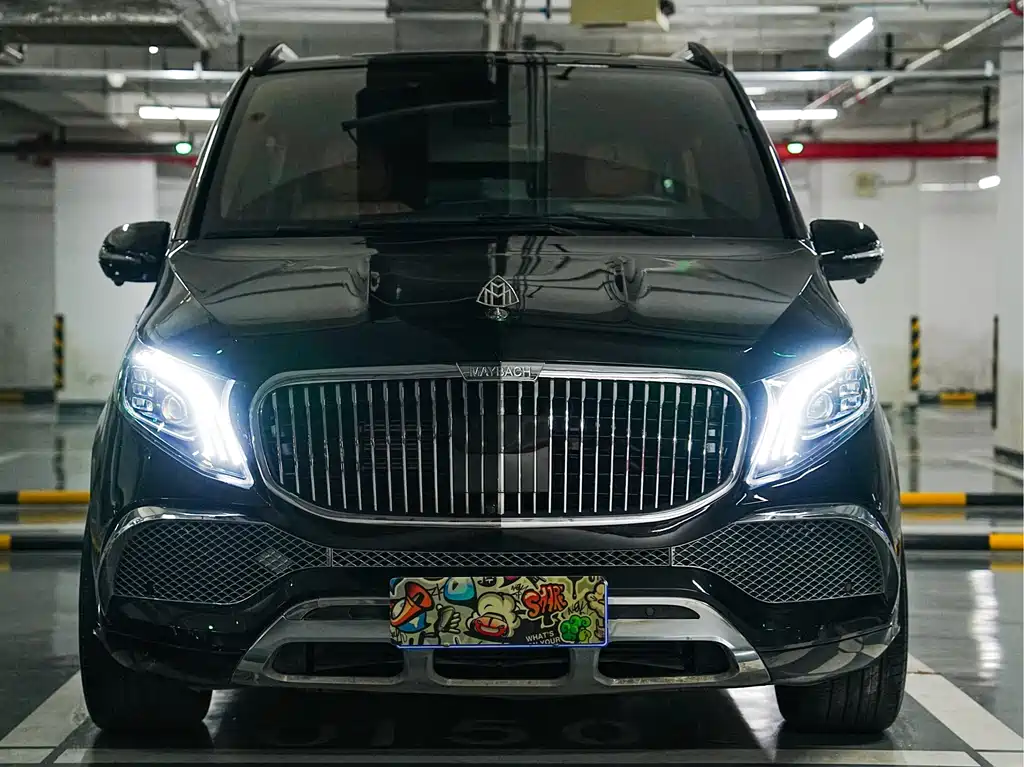 Mercedes-Benz Vito 2021 2.0T Elite 7 мест