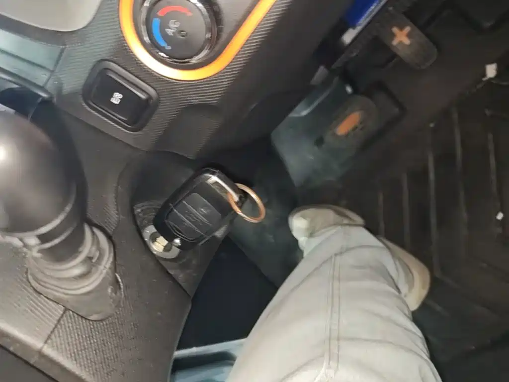 Wuling MINIEV — миниатюра 9