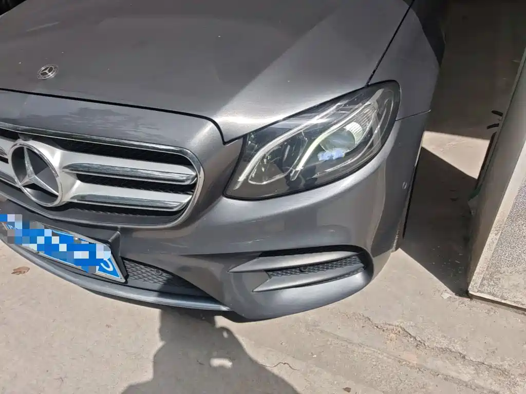 Mercedes-Benz E-Class — миниатюра 24