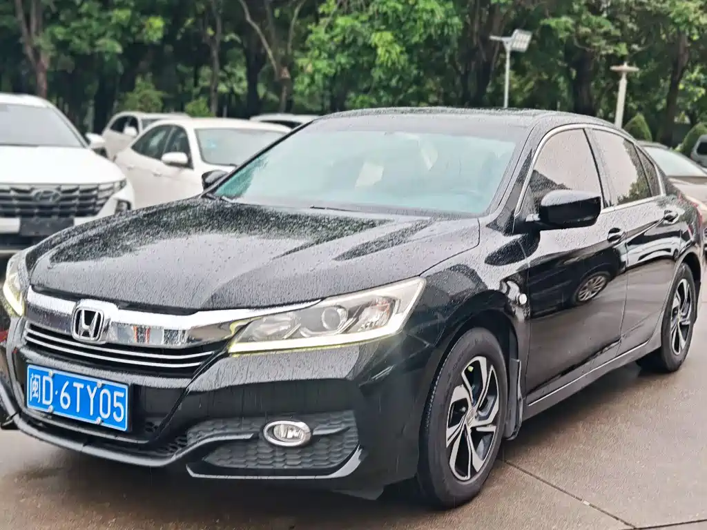 Купить Honda Accord