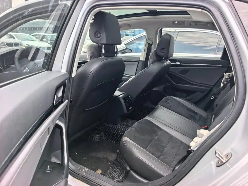 Volkswagen Sagitar — миниатюра 8