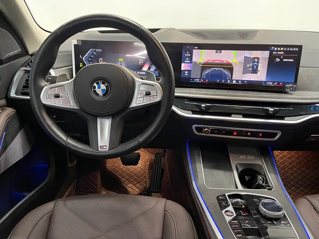 BMW X5 2025 xDrive 30Li Premium M Sport