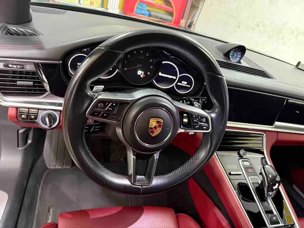 Porsche Panamera — миниатюра 5
