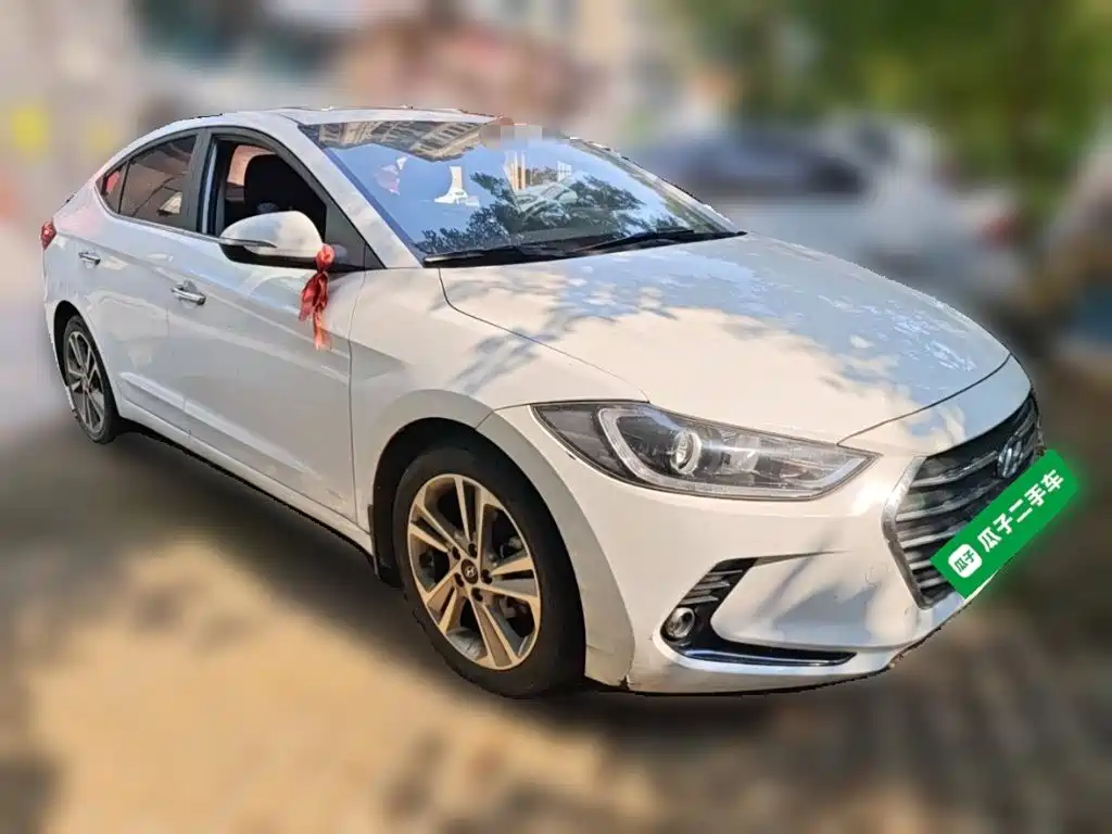 Hyundai Elantra — миниатюра 24