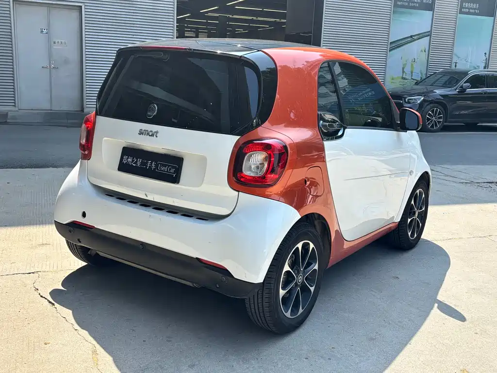 Smart fortwo 2015 1.0L 52