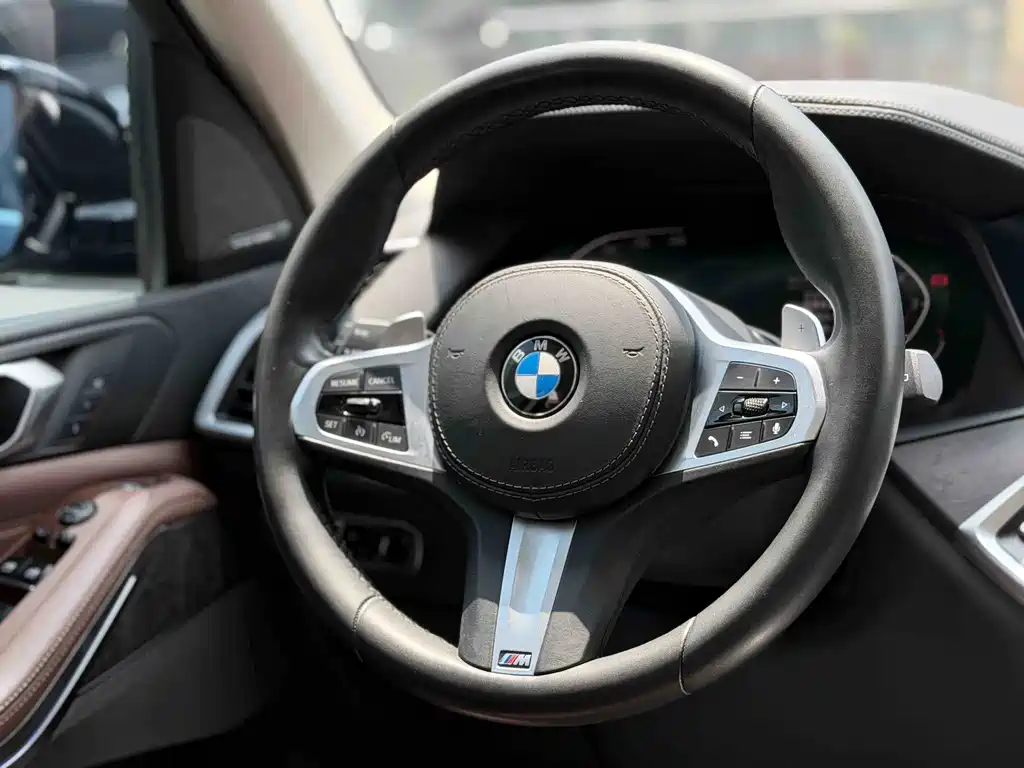 BMW X5 (Import) — миниатюра 6