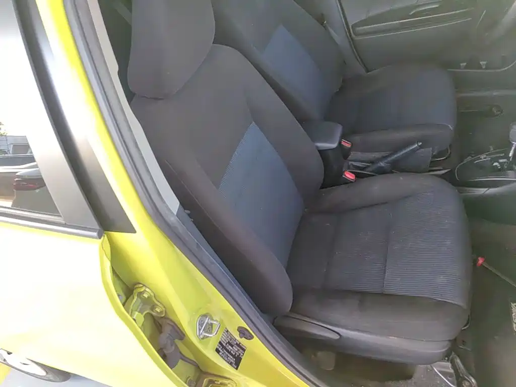 Toyota Yaris L — миниатюра 25