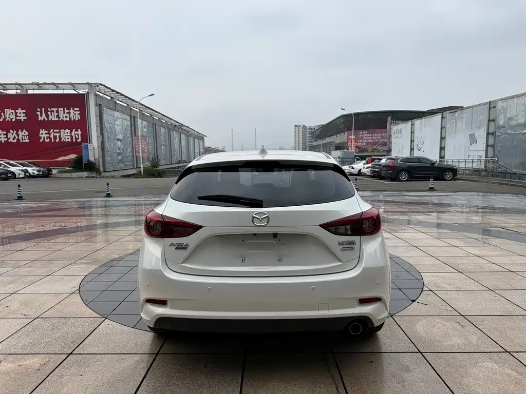 Mazda 3 Axela — миниатюра 6