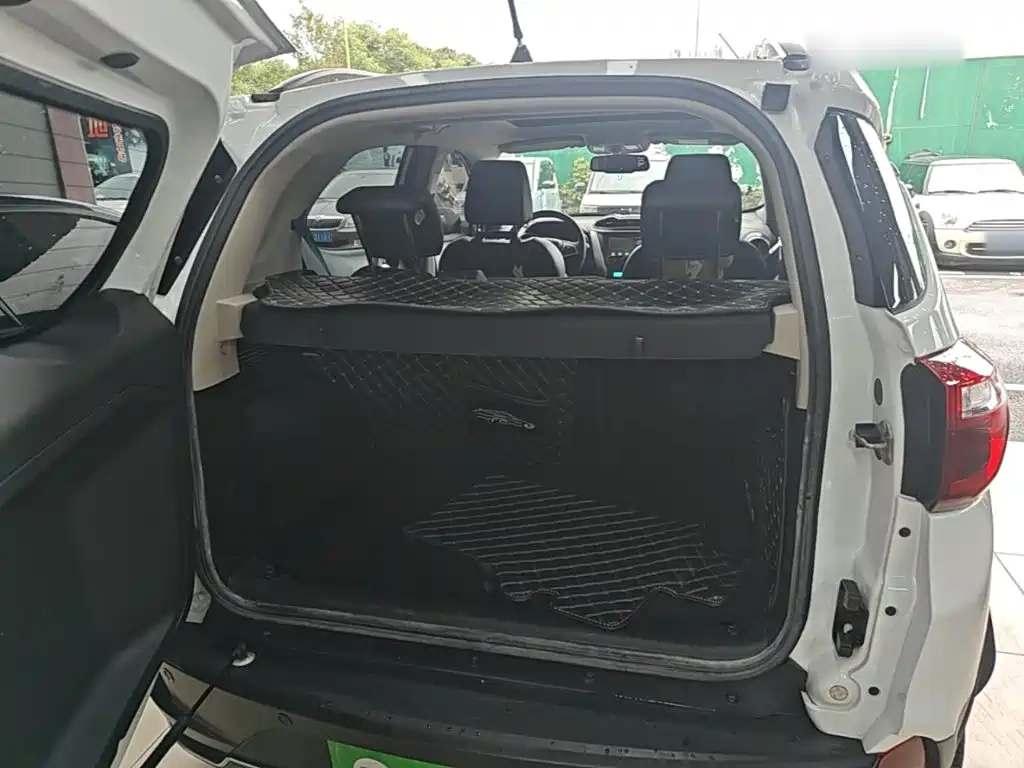 BYD Yuan EV — миниатюра 19