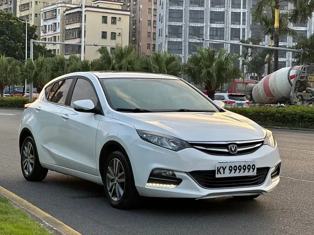 Changan Eado XT — миниатюра 3