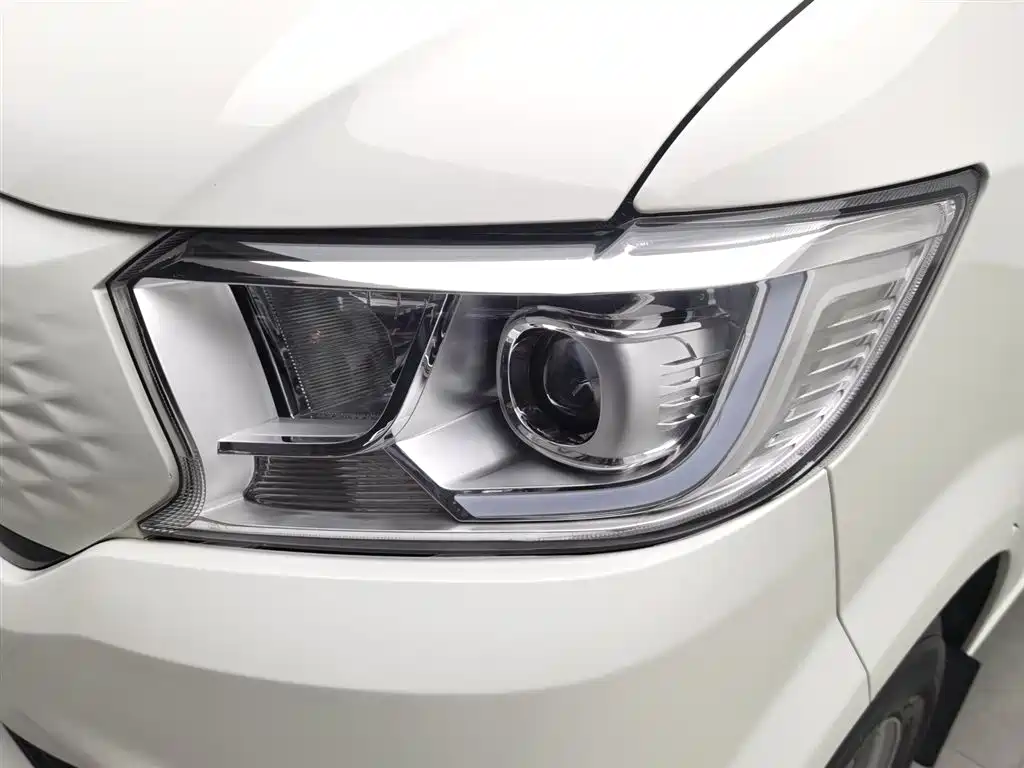 CHANGAN CROSS STAR V7 EV