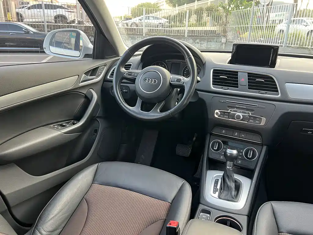 Audi Q3 — миниатюра 10