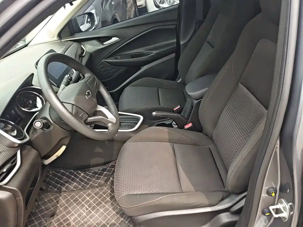 Chevrolet Cavalier — миниатюра 15