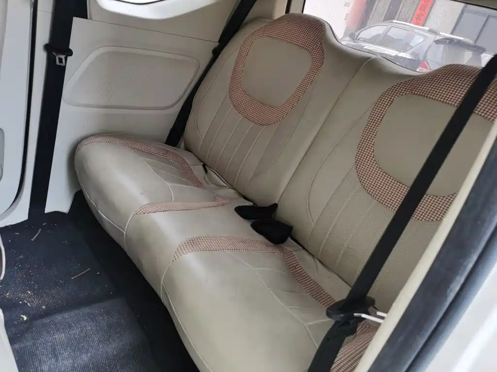 Wuling MINIEV — миниатюра 13