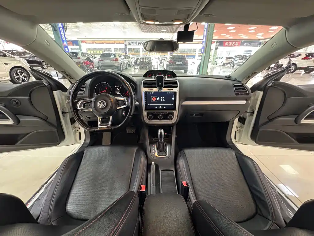 Volkswagen Scirocco — миниатюра 7