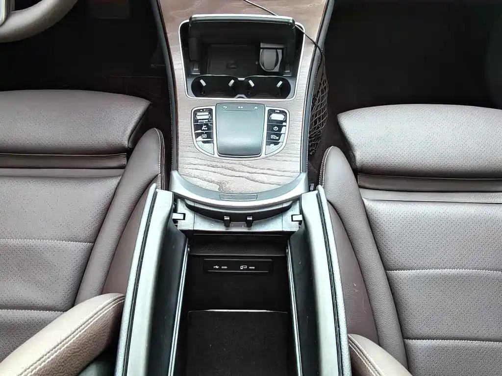 Mercedes-Benz GLC 2020 GLC 260 L 4MATIC Luxury