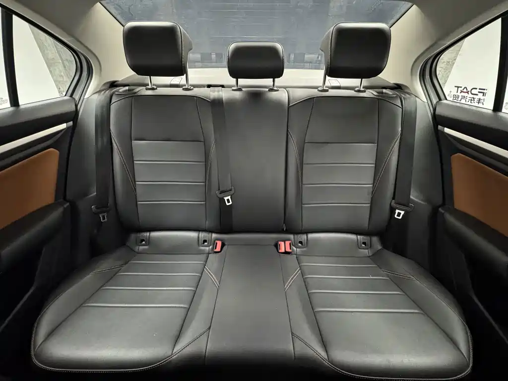 Volkswagen Bora 200TSI DSG Joy Travel Edition, фото 17