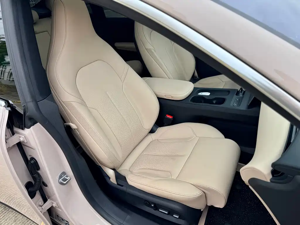 NIO ET5T — миниатюра 19