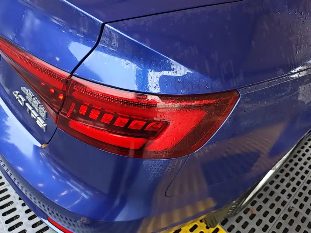 Audi A4L — миниатюра 8