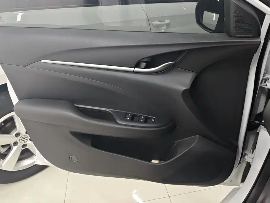 Buick Excelle — миниатюра 7