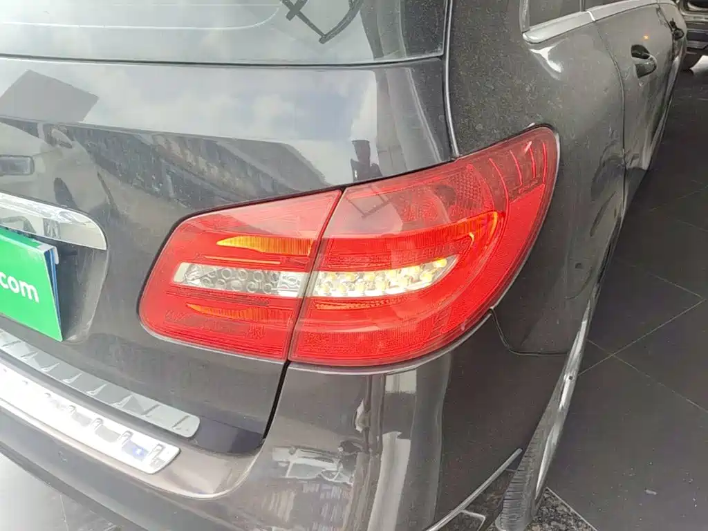Mercedes-Benz B-Class — миниатюра 8