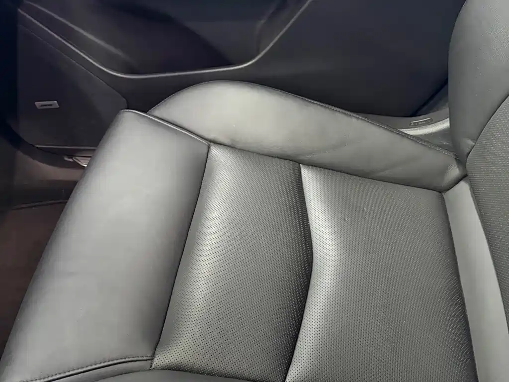 Cadillac XT5 — миниатюра 14