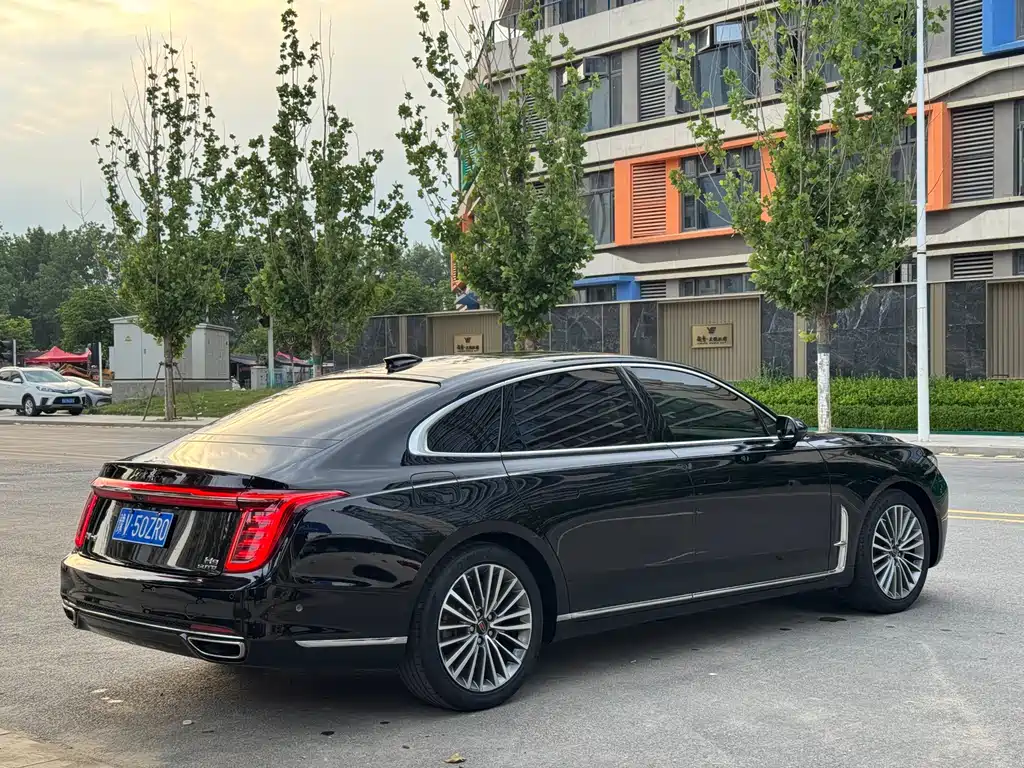 Hongqi H9 2022 2.0T