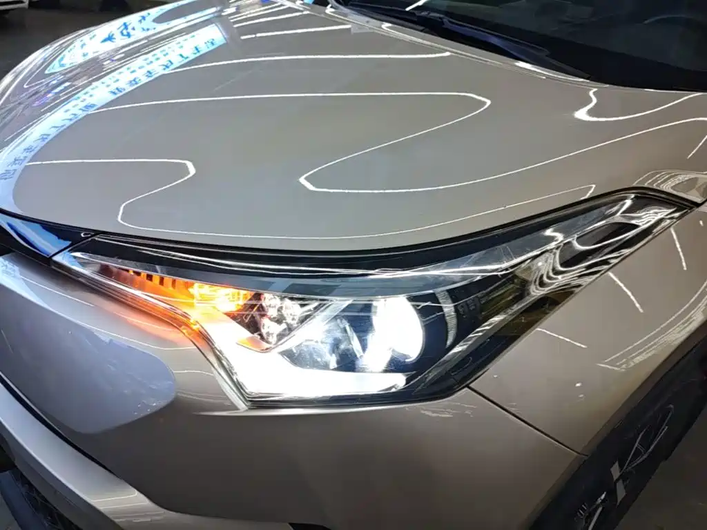 Toyota C-HR — миниатюра 24